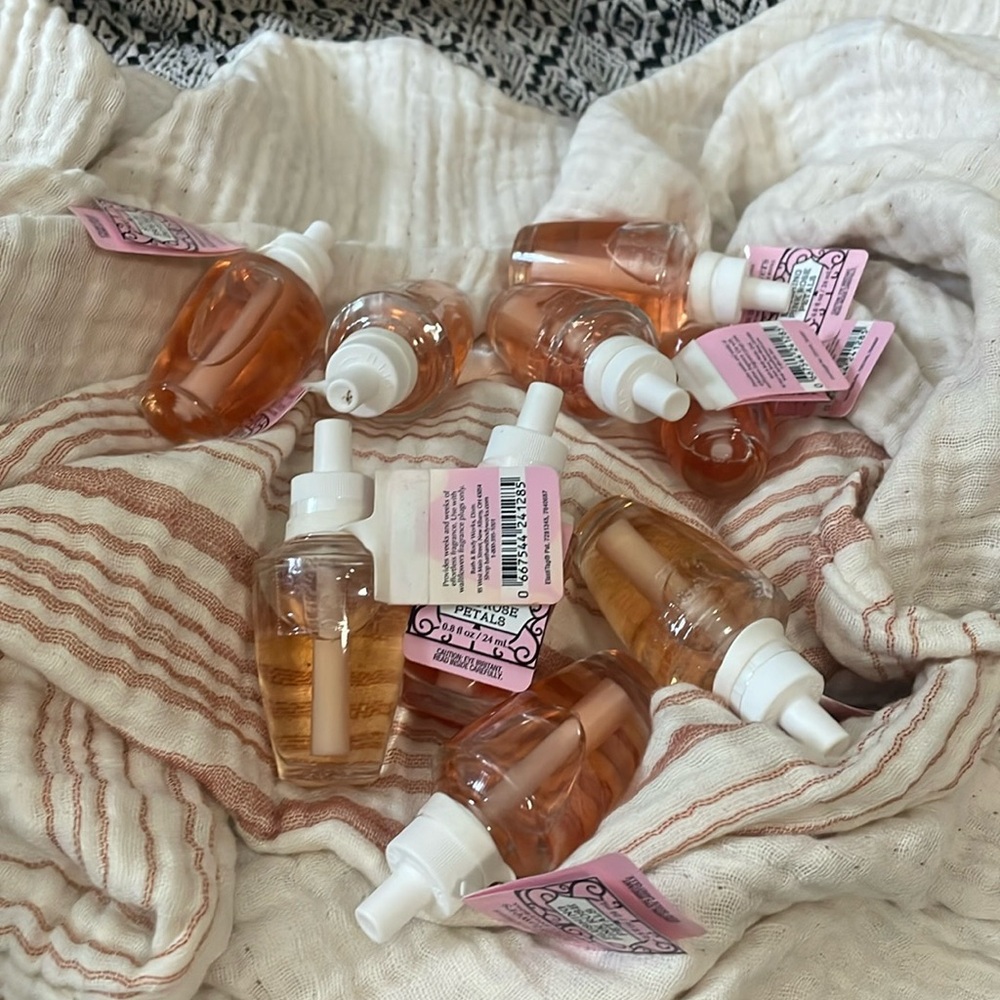 Bath and body works wall flowers
